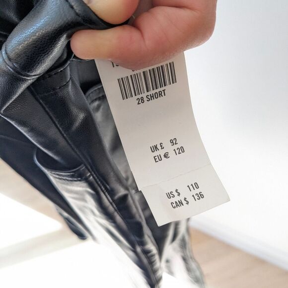 Abercrombie & Fitch Vegan Leather 90’s Straight Ultra High Rise size 6/28 NEW - Picture 8 of 8